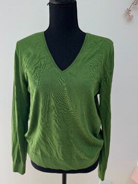 Banana Republic Green V Neck Sweater Sz M